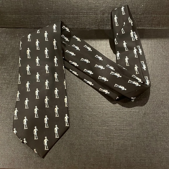 Michelangelo’s David statue tie black - Picture 1 of 4